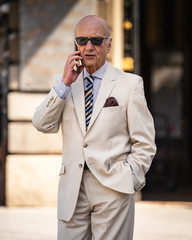 Mu&scaron;karci na &scaron;pici pokazali kako se nosi proljeće: Stylish outfiti u prvom planu