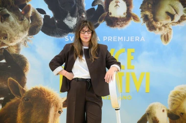 Marijana Batinić u 'it' ko&scaron;ulji ukrala poglede na premijeri filma