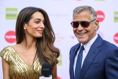 Amal i George Clooney zasjenili kraljevsku obitelj u Londonu, zlatna haljina sve osvojila