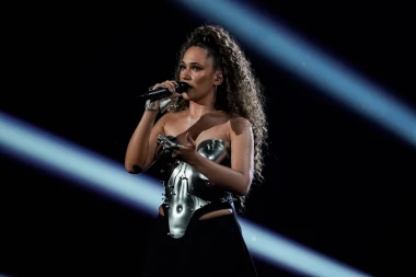 &Scaron;ljokice, oklopi i gola koža: Eurosong lookovi koji su zapalili internet