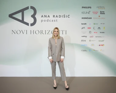 Ana Radi&scaron;ić okupila brojne poznate: Marijana Mikulić spojila hit proljetne komade