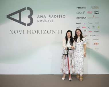 Ana Radi&scaron;ić okupila brojne poznate: Marijana Mikulić spojila hit proljetne komade