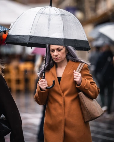 Nitko kao Zagrepčanke: Ni ki&scaron;a ih nije spriječila da se dotjeraju i pro&scaron;eću po &scaron;pici