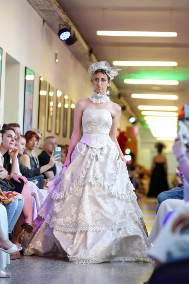 Mladi talenti odu&scaron;evili na &Scaron;MID Gali: Ljupka Gojić Mikić pro&scaron;etala u hit haljini