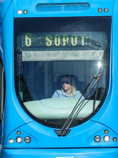 Ponos Zagreba: Vozačice tramvaja uljep&scaron;avaju život putnika