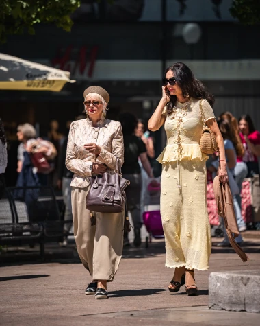 Proljetni hitovi sa &scaron;pice: Ovi outfiti zaslužuju čistu peticu za stil