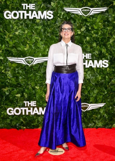 Kerry Washington u zlatu, Michelle Pfeiffer u boji slonovače na Gotham TV Awardsu
