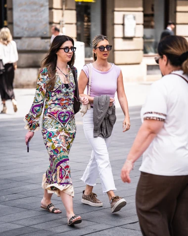 Haljine s uzorcima najveći su hit ljeta: Pogledajte koje modele nose Zagrepčanke
