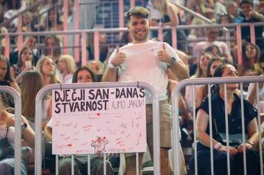 Jozinović osvojio Arenu drugu noć zaredom, a dolazak Josipe Lisac odu&scaron;evio publiku