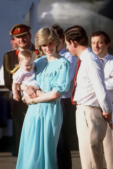 Princeza Diana danas bi slavila 65. rođendan: Ovo su njezini nezaboravni modni hitovi