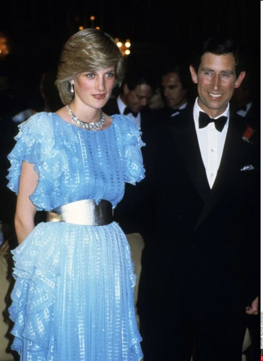 Princeza Diana danas bi slavila 65. rođendan: Ovo su njezini nezaboravni modni hitovi