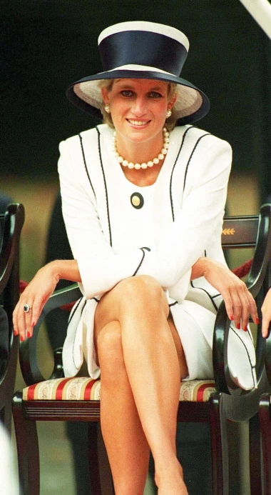 Princeza Diana danas bi slavila 65. rođendan: Ovo su njezini nezaboravni modni hitovi