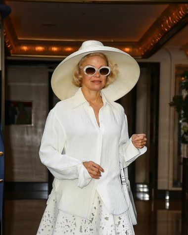 Pamela Anderson slavi 59. rođendan: Od seks simbola do ikone prirodne ljepote