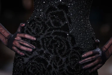 Elie Saab odu&scaron;evio u Parizu: Mistične maske, čipka i rasko&scaron;ne haljine