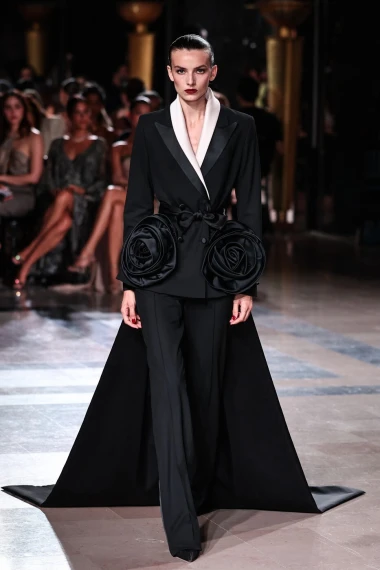 Elie Saab odu&scaron;evio u Parizu: Mistične maske, čipka i rasko&scaron;ne haljine