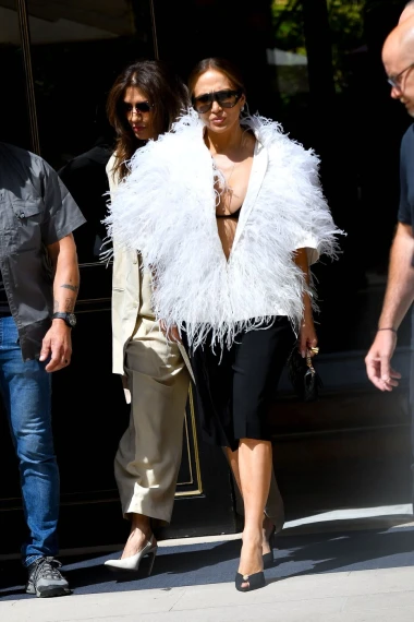 Jennifer Lopez pokorila Pariz: Svaki izlazak bio je modna lekcija iz glamura