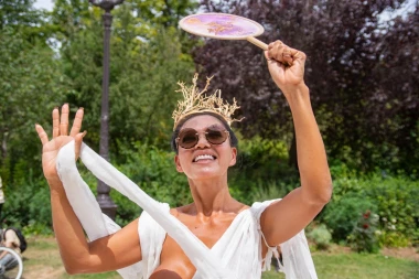 Pari&scaron;ka modna groznica: Ulice kao pozornica za najhrabrije i najzanimljivije outfite