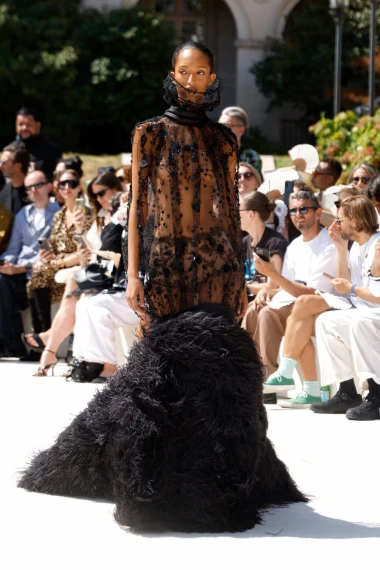 Piccioli debitirao za Balenciagu i stvorio arhitekturu s otkucajima srca