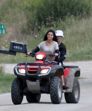 Selena Gomez slavi 34. rođendan: Ovako je izgledala prije nego je osvojila Hollywood