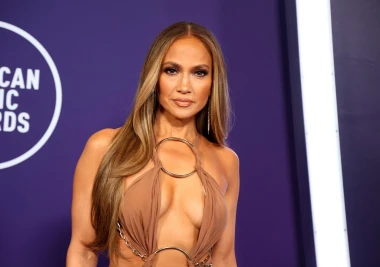 Jennifer Lopez: Skandali, buran ljubavni život i haljina koja je stvorila dio Googlea