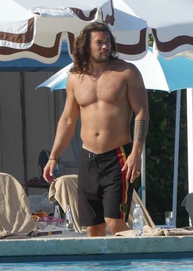 Jason Momoa slavi rođendan: Godine mu itekako dobro stoje, a ove fotografije to potvrđuju