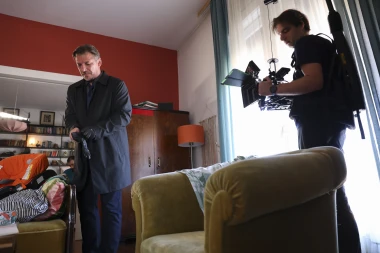 Luka Pero&scaron; u novom domaćem hitu: Pogledajte atmosferu sa seta 'IQ 160'