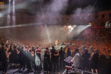 Severina trijumfirala u pulskoj Areni uz vi&scaron;e od 60 glazbenika, premala za sve emocije