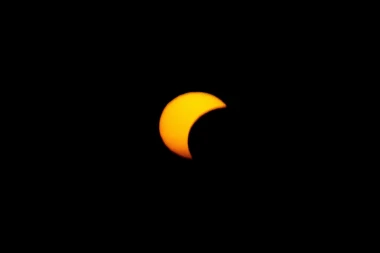 Spektakl na nebu iznad Hrvatske: Pogledajte najljep&scaron;e fotografije pomrčine Sunca