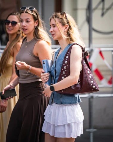 Zgodne Zagrepčanke u boji ljeta: 30 najboljih kombinacija s bijelom bojom u glavnoj ulozi