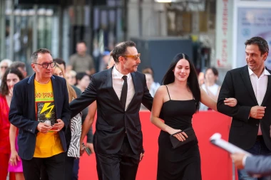 Filmska čarolija u Sarajevu: Pogledajte glamurozna izdanja sa &scaron;estog dana festivala