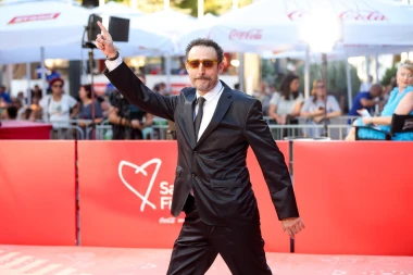 Filmska čarolija u Sarajevu: Pogledajte glamurozna izdanja sa &scaron;estog dana festivala