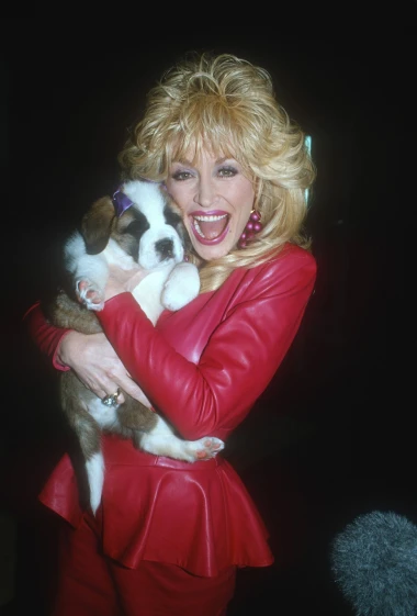 Zbogom, Dolly Parton: Iza plave kose, slavnih hitova i &scaron;ljokica krije se nevjerojatna priča