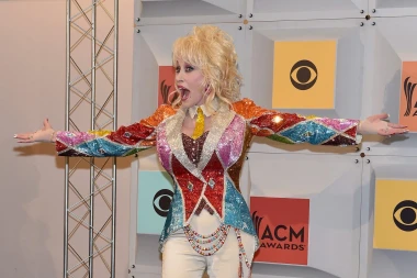 Zbogom, Dolly Parton: Iza plave kose, slavnih hitova i &scaron;ljokica krije se nevjerojatna priča
