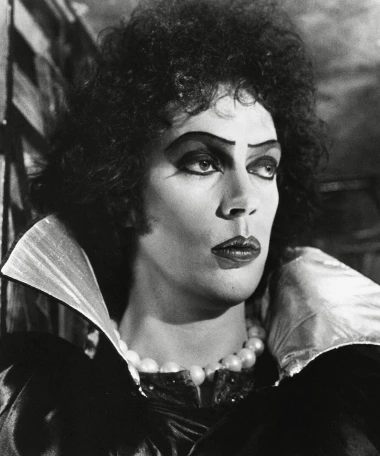 Preminuo je Tim Curry, omiljeni 'zlikovac' s velikog platna: Pogledajte njegove kultne uloge