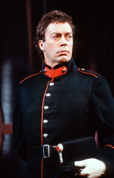 Preminuo je Tim Curry, omiljeni 'zlikovac' s velikog platna: Pogledajte njegove kultne uloge