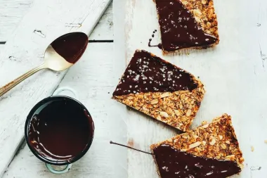 Hrskave granola pločice - za brzinski doručak ili kao zdravi desert