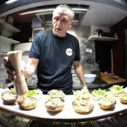 Otvoren novi burger bar iza kojeg stoji poznati hrvatski reper. Saznale smo sve o tome