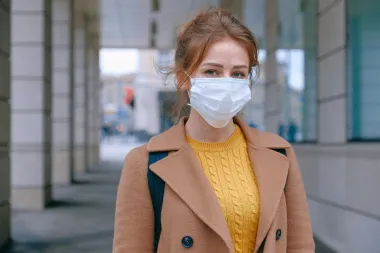 Saznale smo kako ublažiti iritaciju kože lica uzrokovanu nošenjem maski