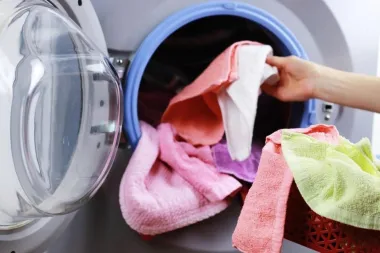 Pitaš se koliko često prati posteljinu, a koliko često pidžamu? Imamo odgovore