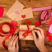 Bliži se Valentinovo! Što pokloniti dragome?