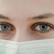 Nova linija za novu normalu s maskama, ali bez maskni