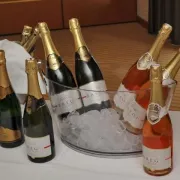 Mjehurići su pravi način za početak veljače  na  1. Salonu pjenušavih vina u Zagrebu
