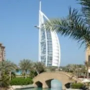 Tri romantične stvari u Dubaiu