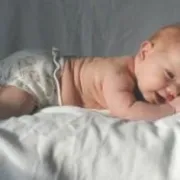 Razvoj mozga i fizički razvoj jednomjesečne bebe