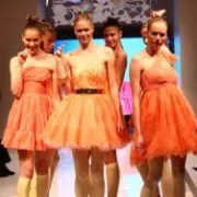 Modna revija inspirirana mirisima