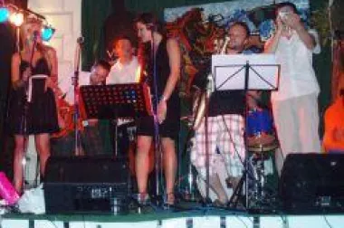 Ljeto na Strossu- zagrebačka kulturna i turistička poslastica