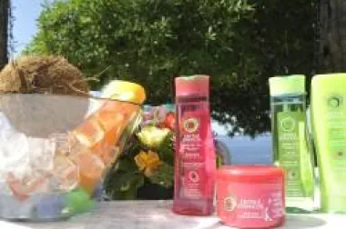 Učinite život raskošnim s novim proizvodima Herbal Essences