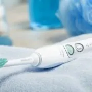 Nova generacija zubnih četkica - Philips Sonicare Flexcare