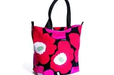Avon predstavljanjem Marimekko torbe nastavlja borbu protiv raka dojke