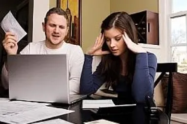 Nemojte dozvoliti da vam financijski problemi ugroze vezu